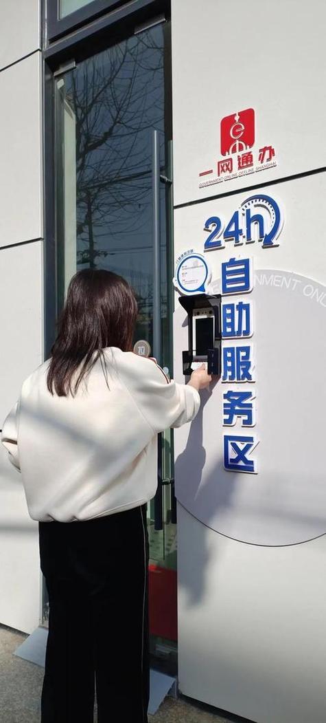 dy粉丝自助下单平台网站